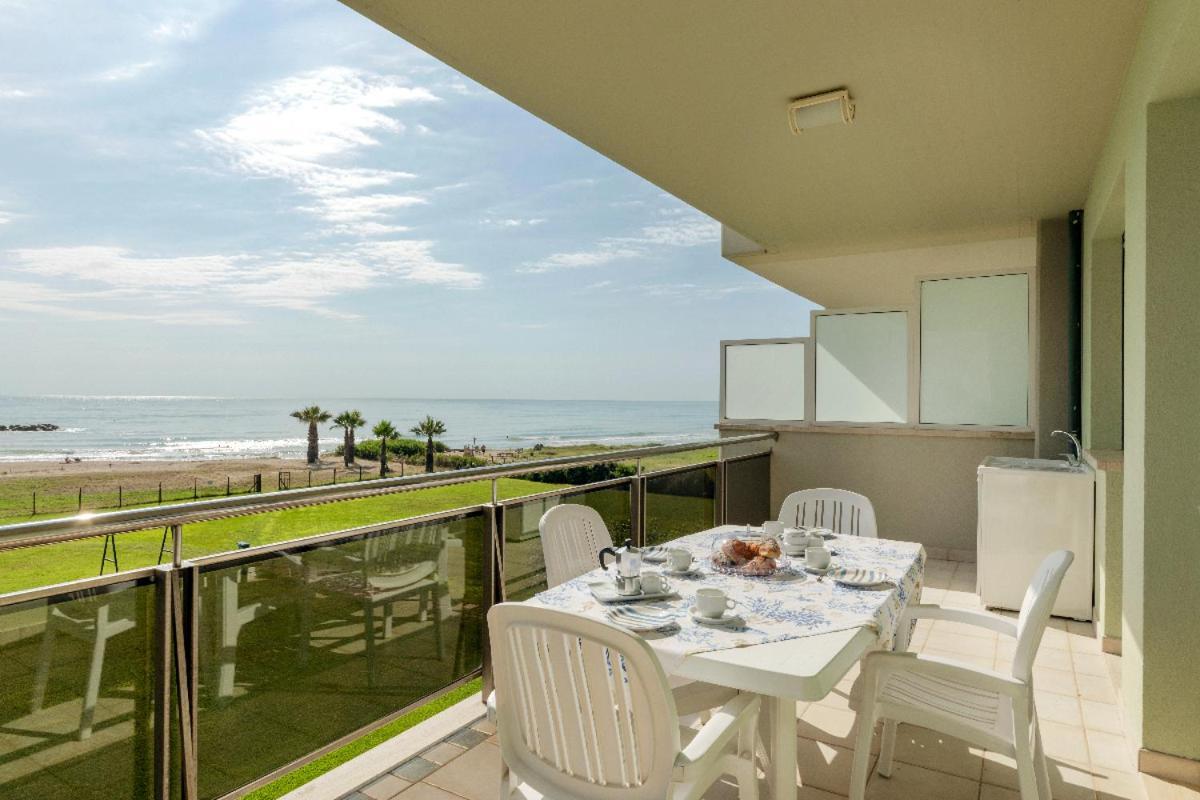 Residence Brezza Di Mare Сан-Бенедетто-дель-Тронто Экстерьер фото