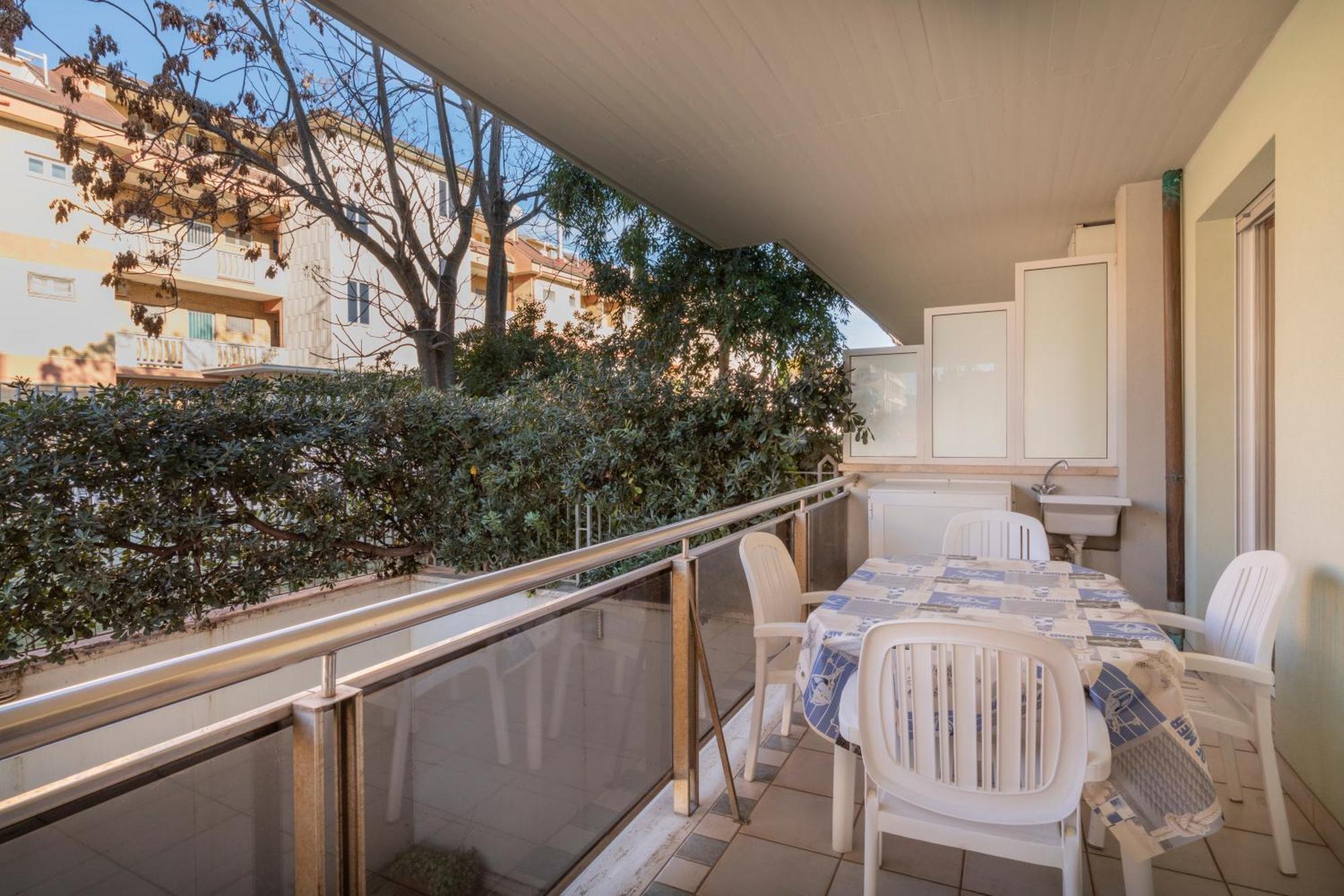 Residence Brezza Di Mare Сан-Бенедетто-дель-Тронто Экстерьер фото