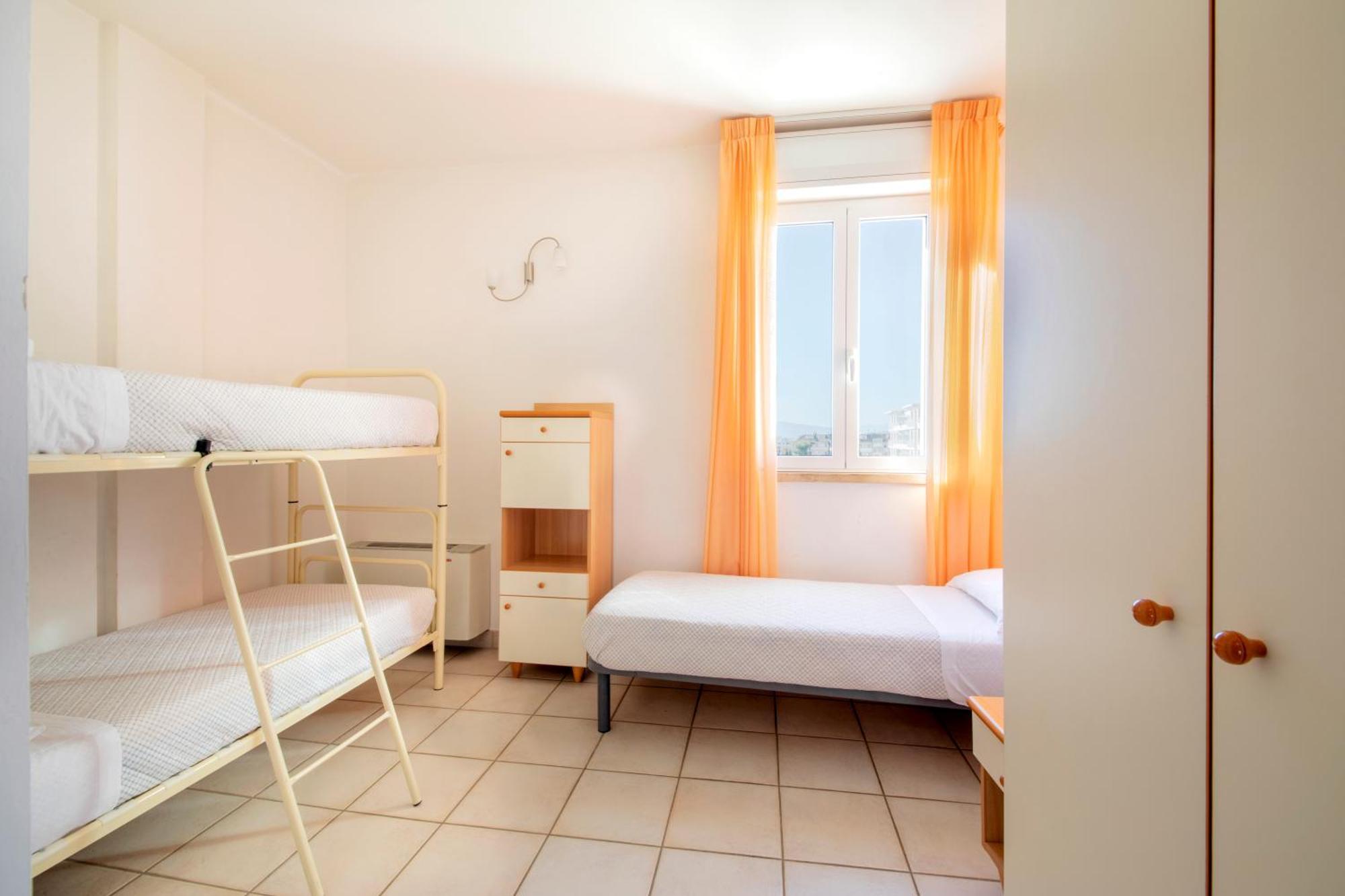 Residence Brezza Di Mare Сан-Бенедетто-дель-Тронто Экстерьер фото