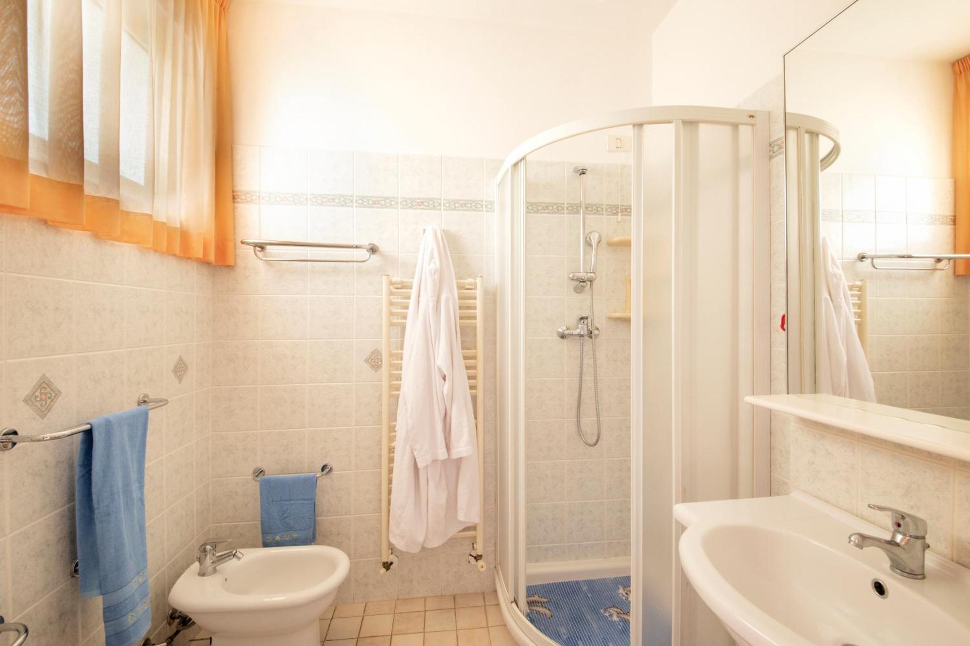 Residence Brezza Di Mare Сан-Бенедетто-дель-Тронто Экстерьер фото